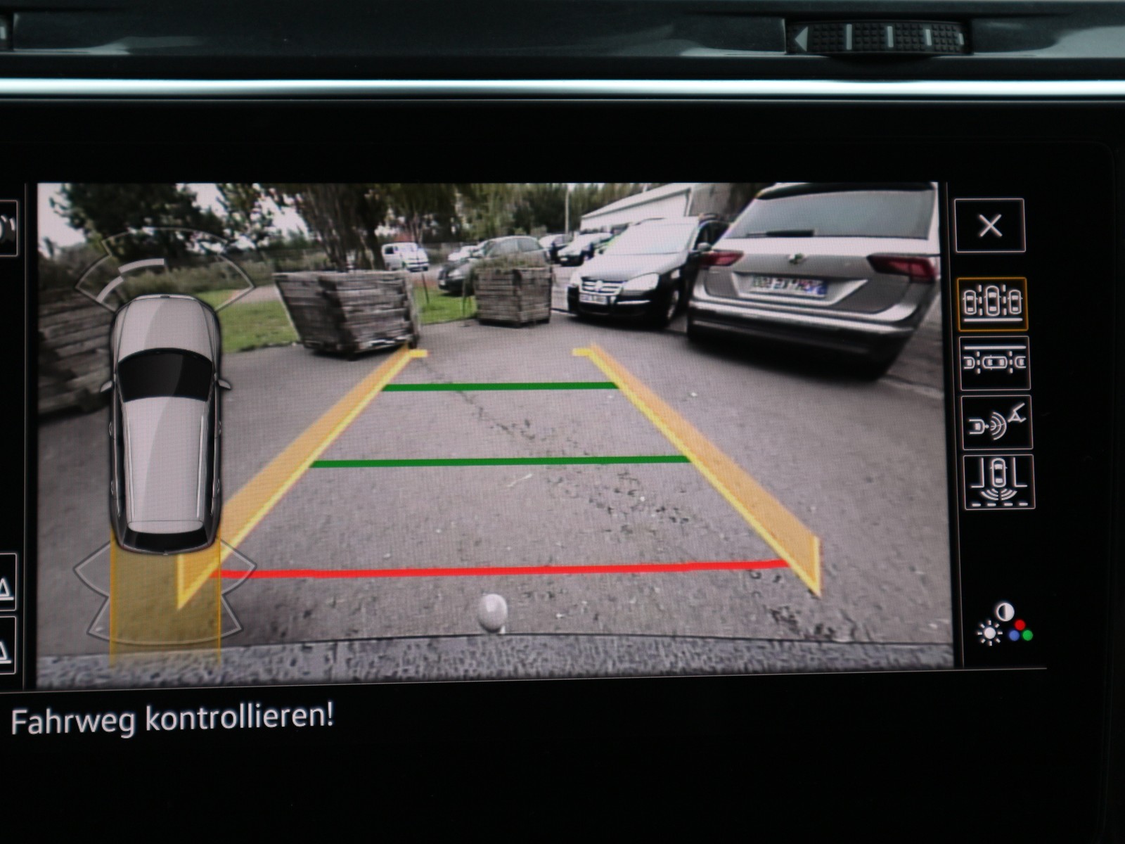 VW - Tiguan 2,0 TDI R-Line Matrix Navi AHK_8