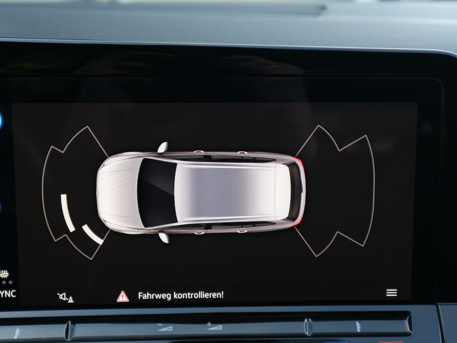 VW - Golf VIII Variant Life LED Navi AHK_9