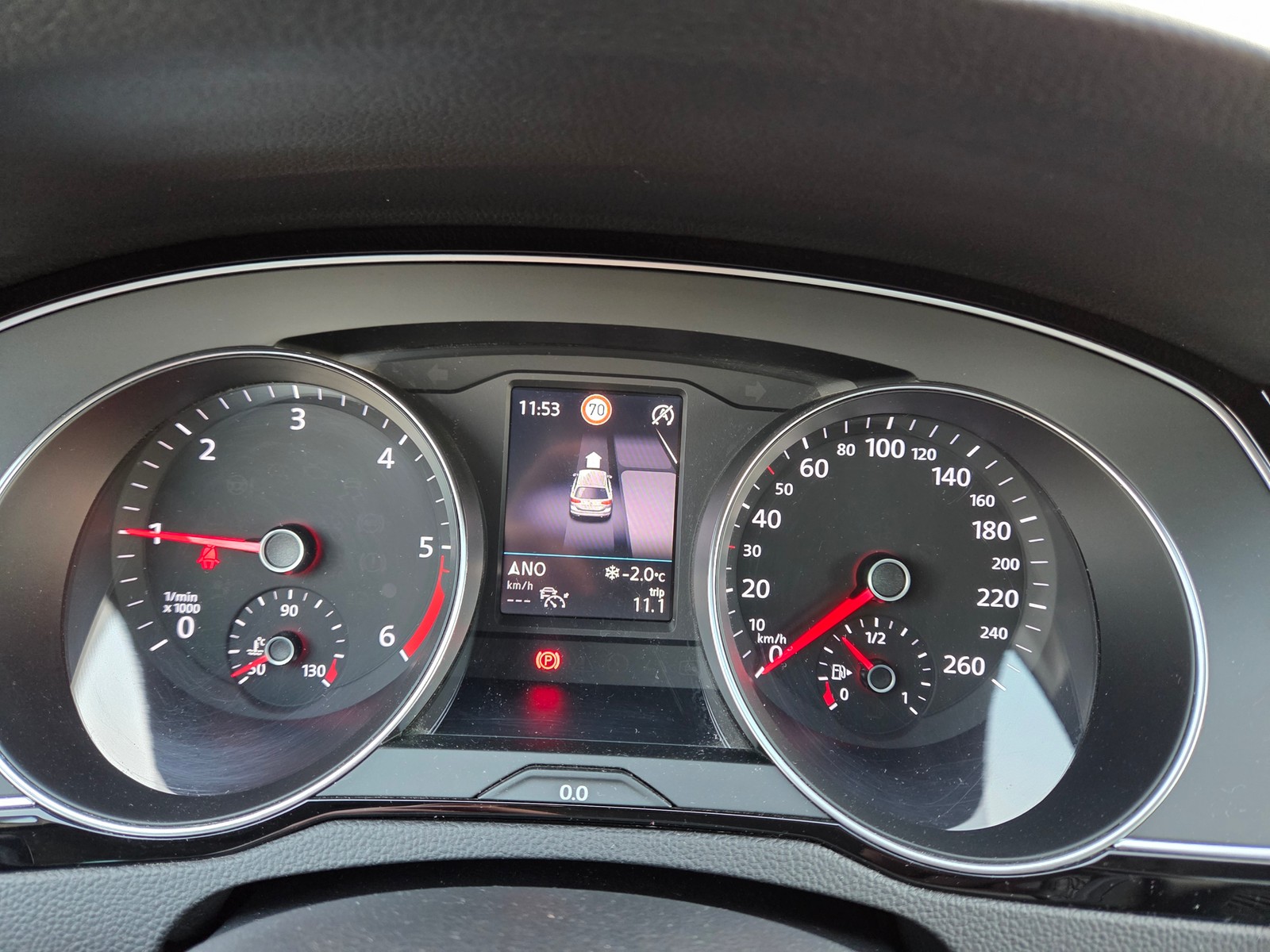 VW - Passat Variant 2.0 TDI Business /MATRIX/PANO/MOD22/IQDRIVE_6