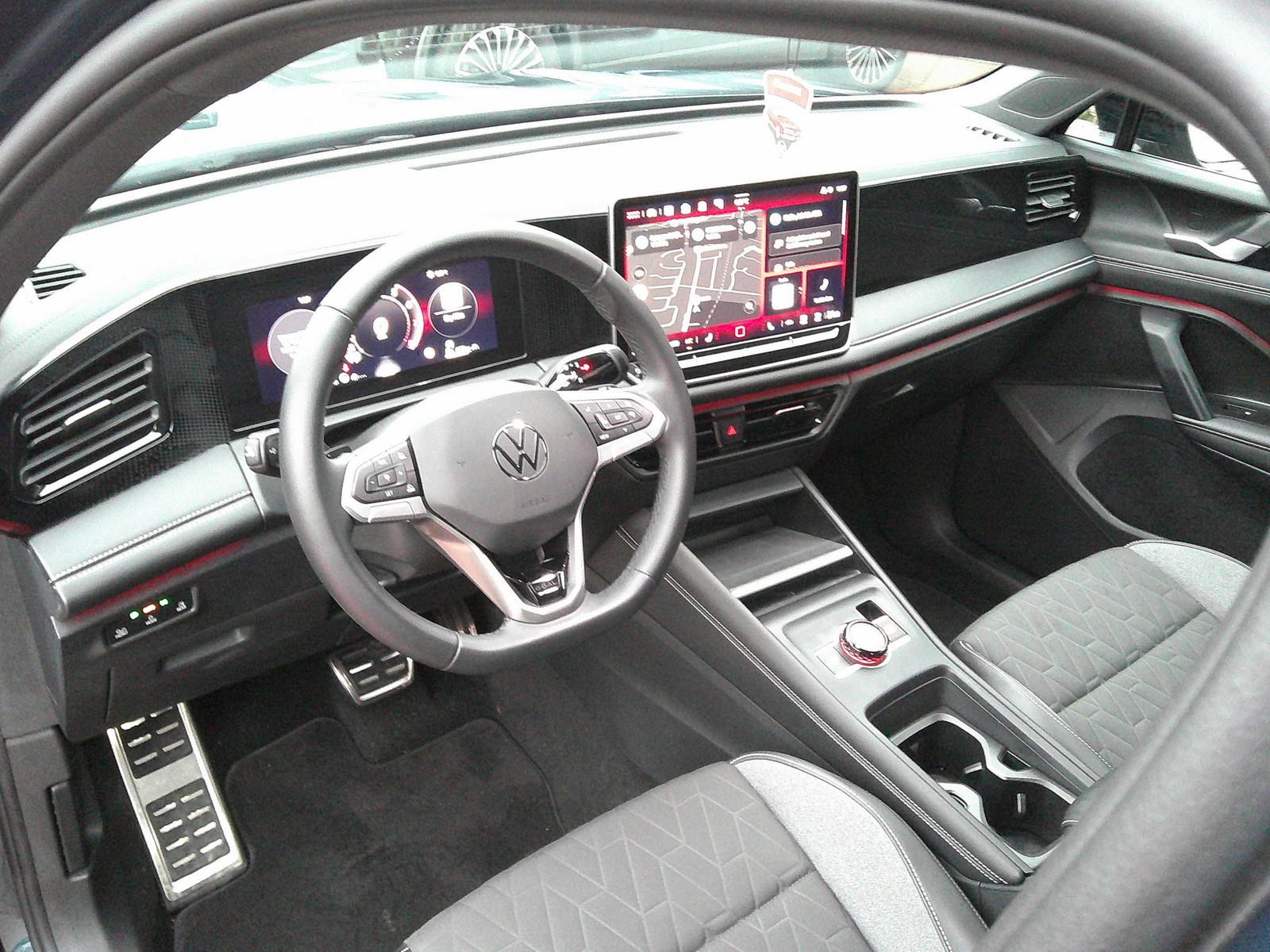 VW - Tiguan 1.5 eTSI DSG Goal KAMERA+ACC+MATR-LED+AHK_3