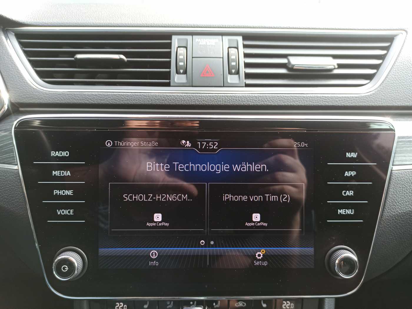 Skoda - Superb Combi 2,0 TDI Style LED Navi VC_6