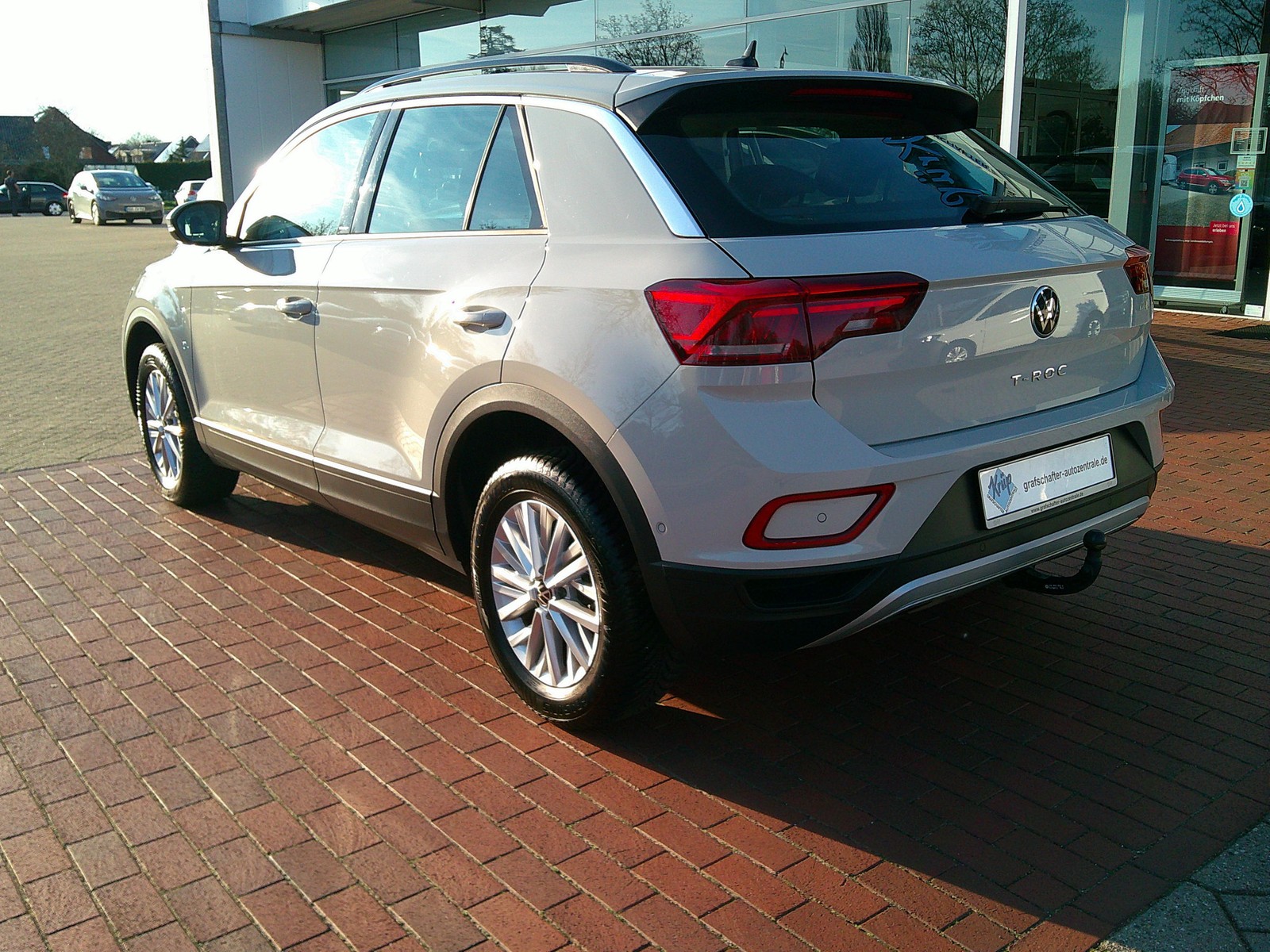 VW - T-Roc 1.5 TSI DSG Life Si.-Hzg.+NAVI+PDC+LED+AHK_13