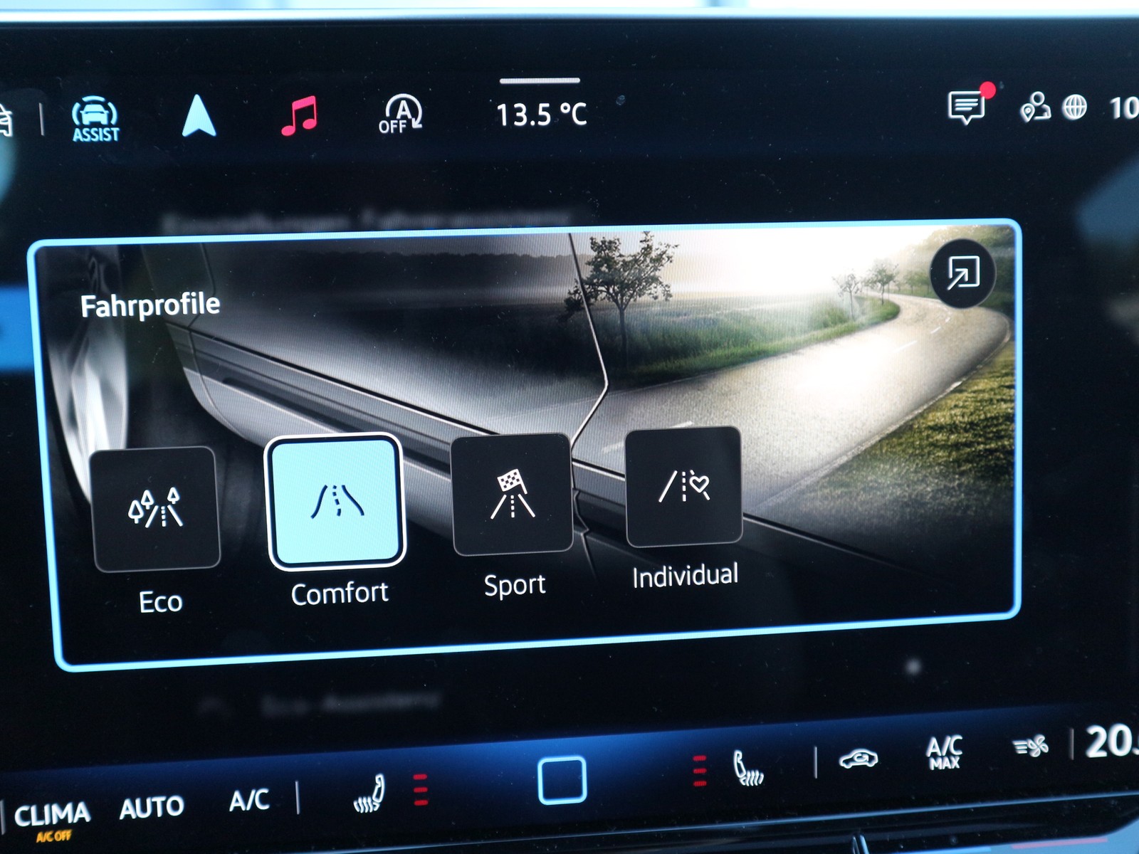 VW - Golf VIII 2,0 TSI GTI +Navi+Pano+HuD+Kamera+LED+_11