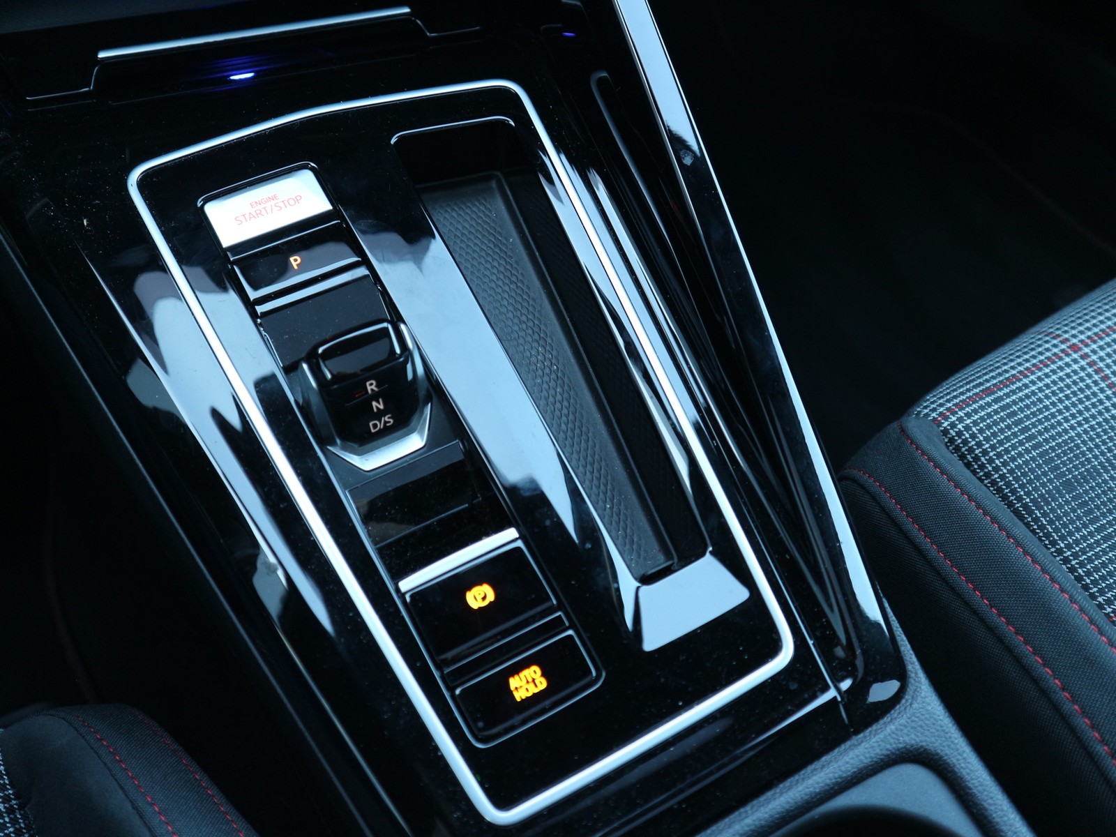 VW - Golf VIII 2,0 TSI GTI +Navi+Pano+HuD+Kamera+LED+_14