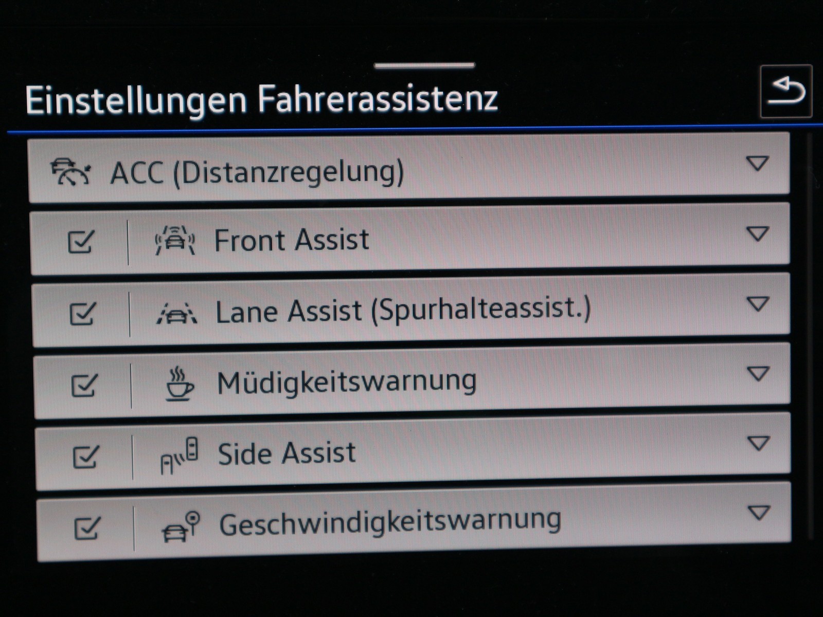 VW - T-Roc Cabrio R-Line +Matrix+Navi+BlackStyle+PaAs_9