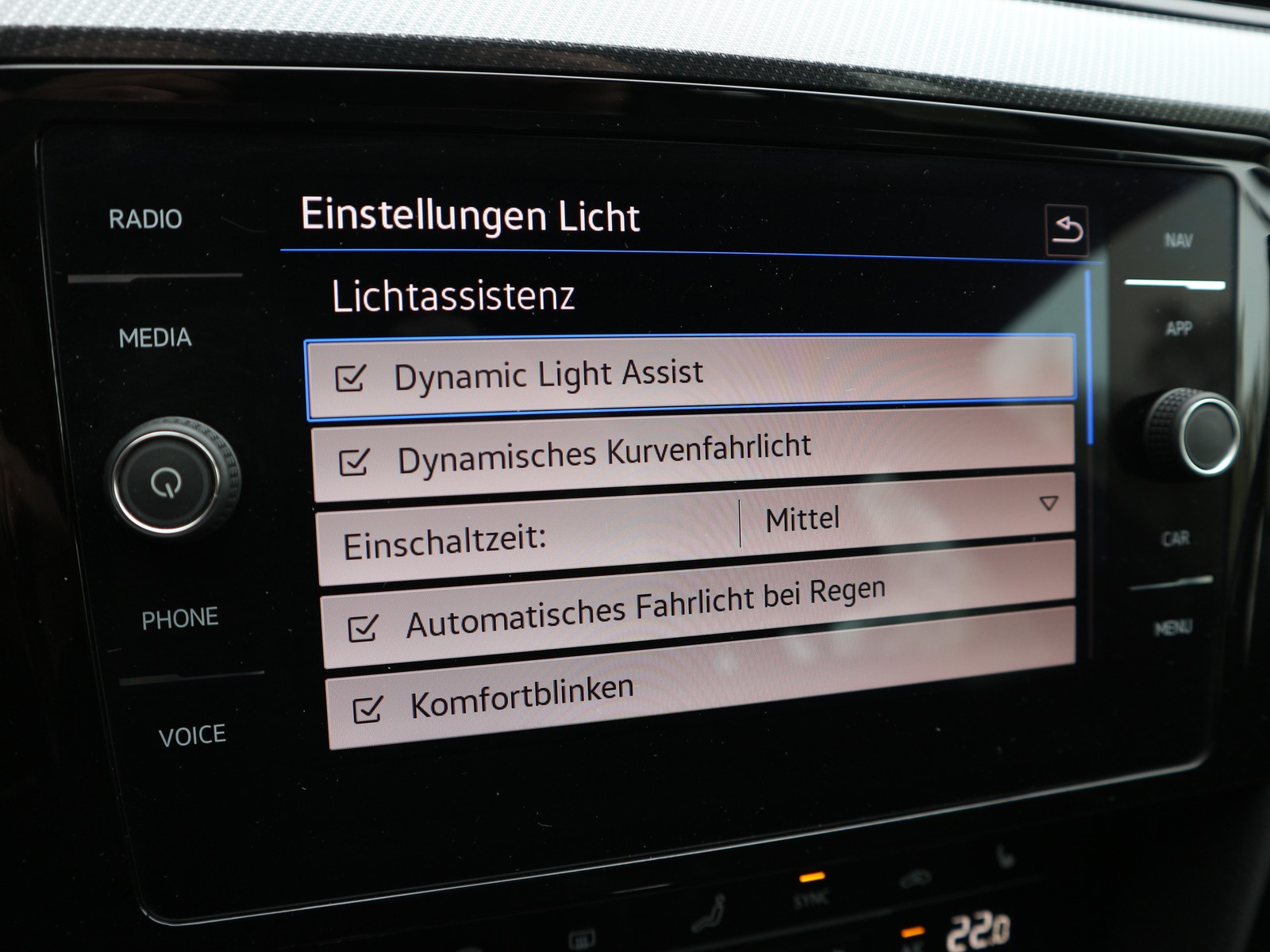 VW - Passat Variant 2.0 TDI DSG R Line /MATRIX/IQDRIVE/MASSAGE_14