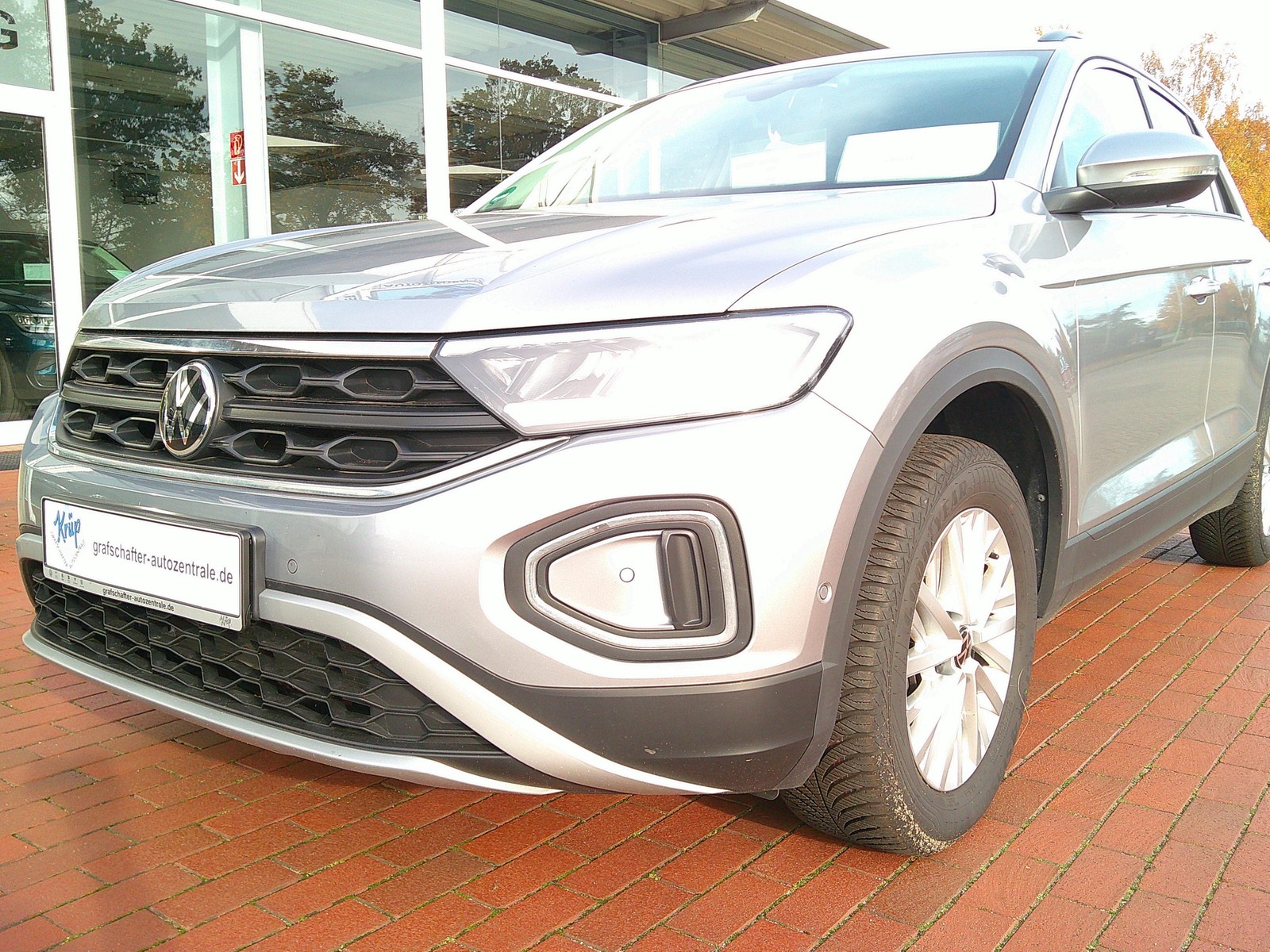 VW - T-Roc 2,0 TDI Life LED Navi Standheizung_10