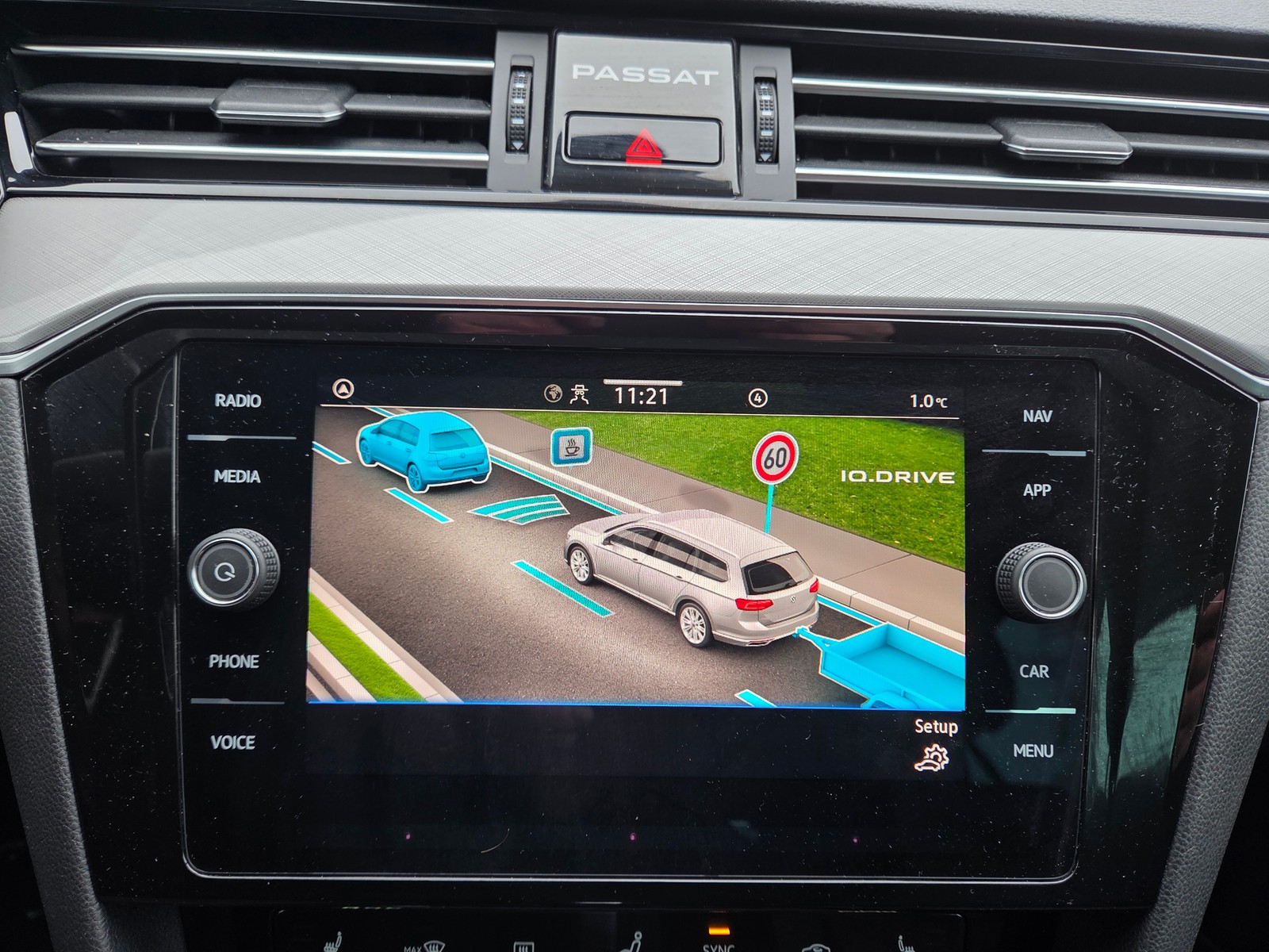 VW - Passat Variant 2.0TDI DSG /MATRIX/AHK/IQDRIVE/AMBIENTE_6