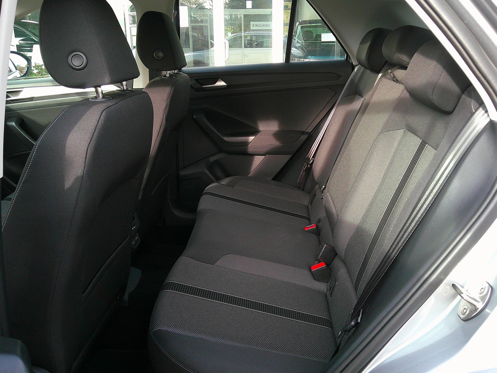 VW - T-Roc 2,0 TDI Life LED Navi Standheizung_7