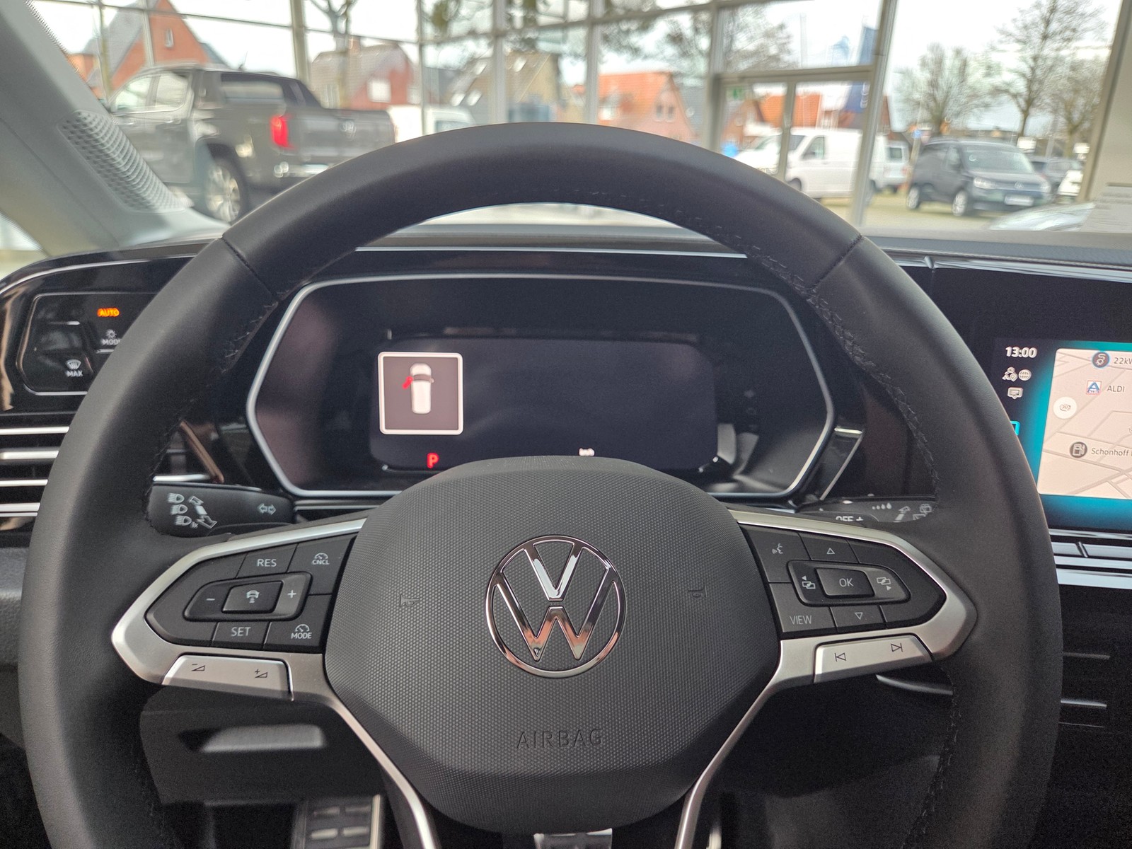 VW - Caddy 2,0 TDI Dark Label Maxi LED Navi AHK_4