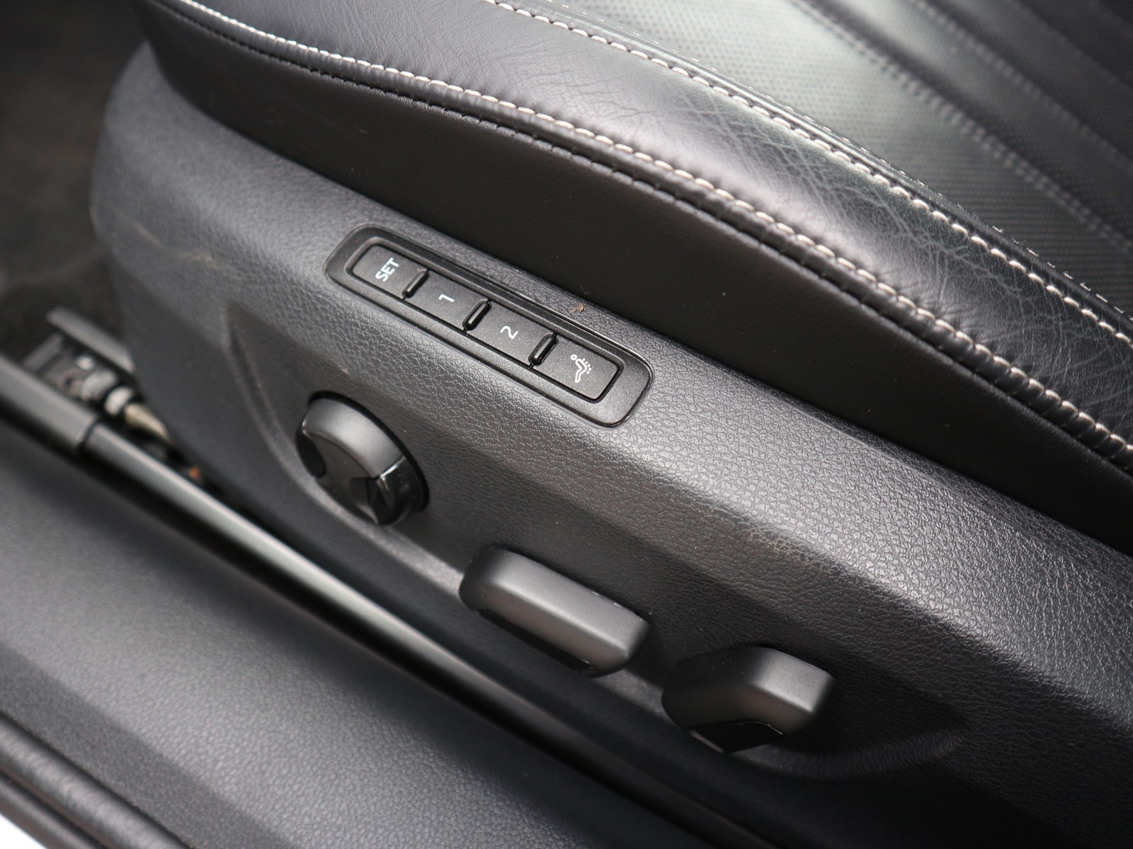 Skoda - Superb Combi 2.0 TDI DSG Premium Edition /AHK/LEDER/MASSAGE_17