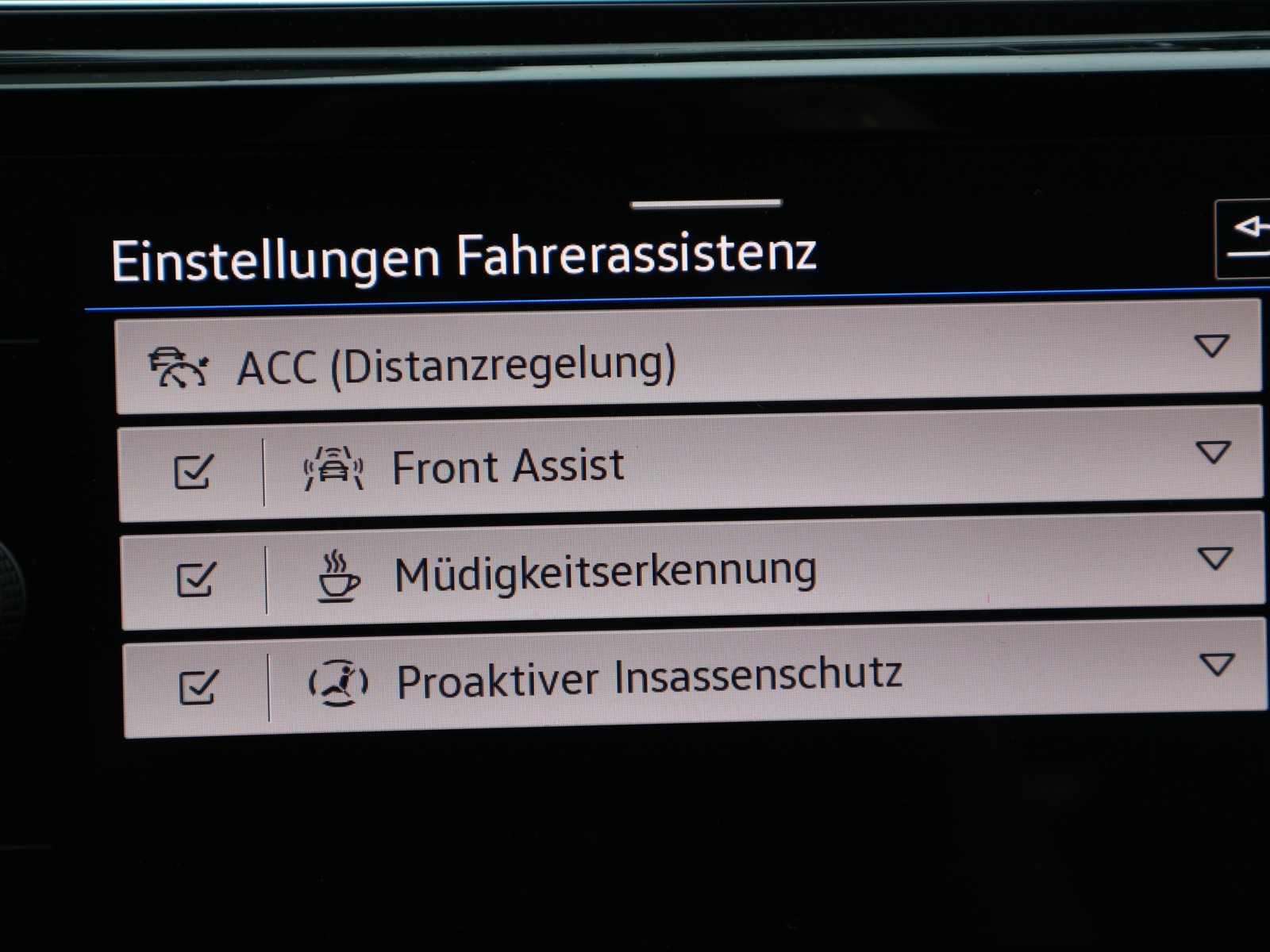 VW - Touran 1,5 TSI Comfortline Navi Kamera_9