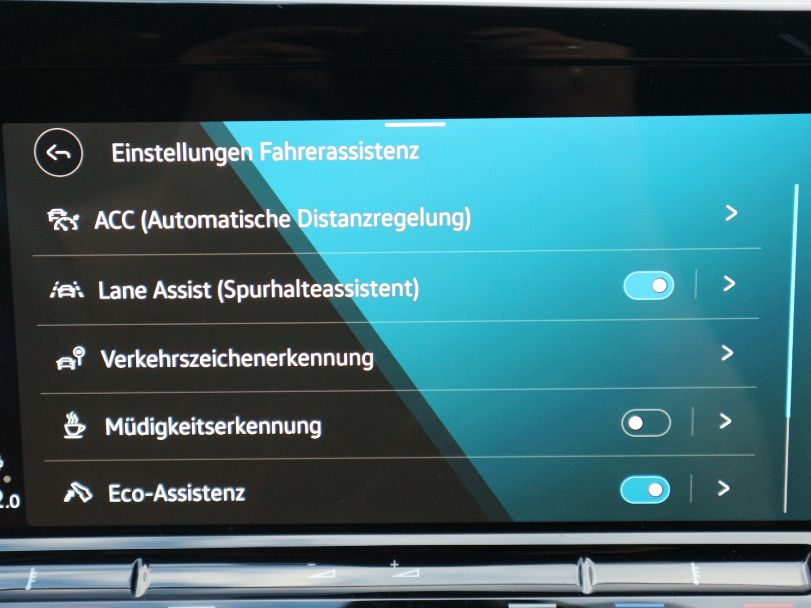 VW - Golf Variant 2,0 l TDI Style LED Navi_7 VW - Golf Variant 2,0 l TDI Style LED Navi_7